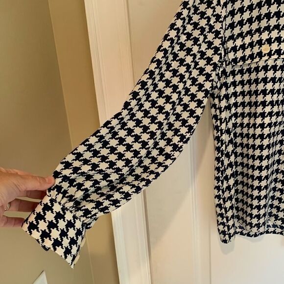 Liz Claiborne collection black and white blouse - Picture 4 of 5